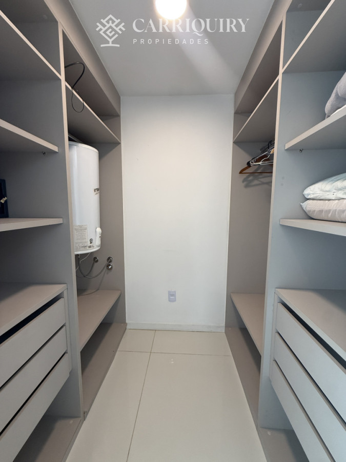 Apartamento ID.8972 - OPORTUNIDAD APARTAMENTO 2 DORMITORIOS EN TORRE DE CATEGORIA CON EXELENT VISTA Y TODOS LOS SERVICIOS 