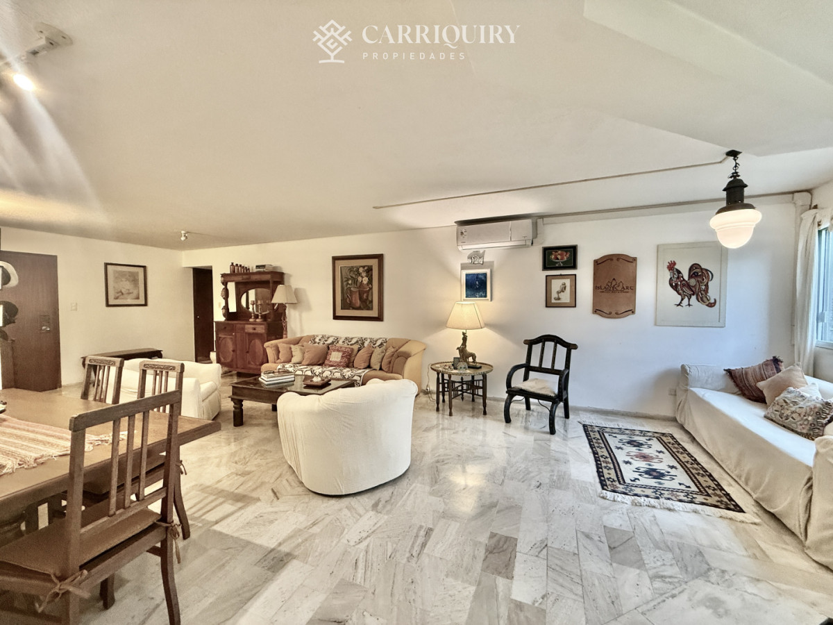 Apartamento ID.8407/Venta-apartamento-2-dormitorios-Punta-del-este - Apartamento en venta de 4 dormitorios y 3 baños en Punta del Este