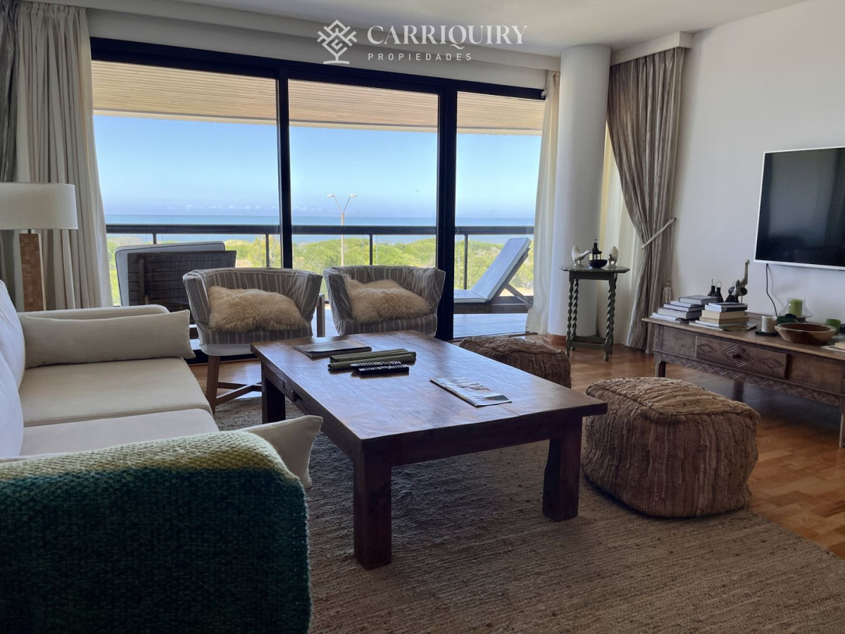 Apartamento ID.10640 - Apartamento en venta Arenas Blancas Punta del Este - 2 dormitorios frente al mar