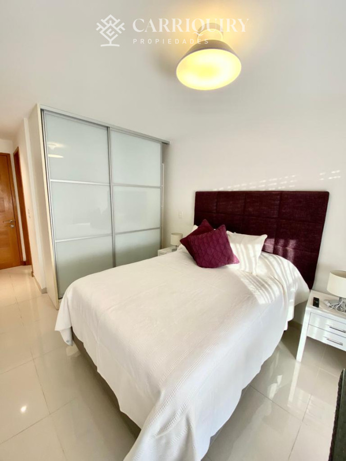 Apartamento ID.8 - Apartamento en Venta Playa Mansa 3 dormitorios Sunrise Tower