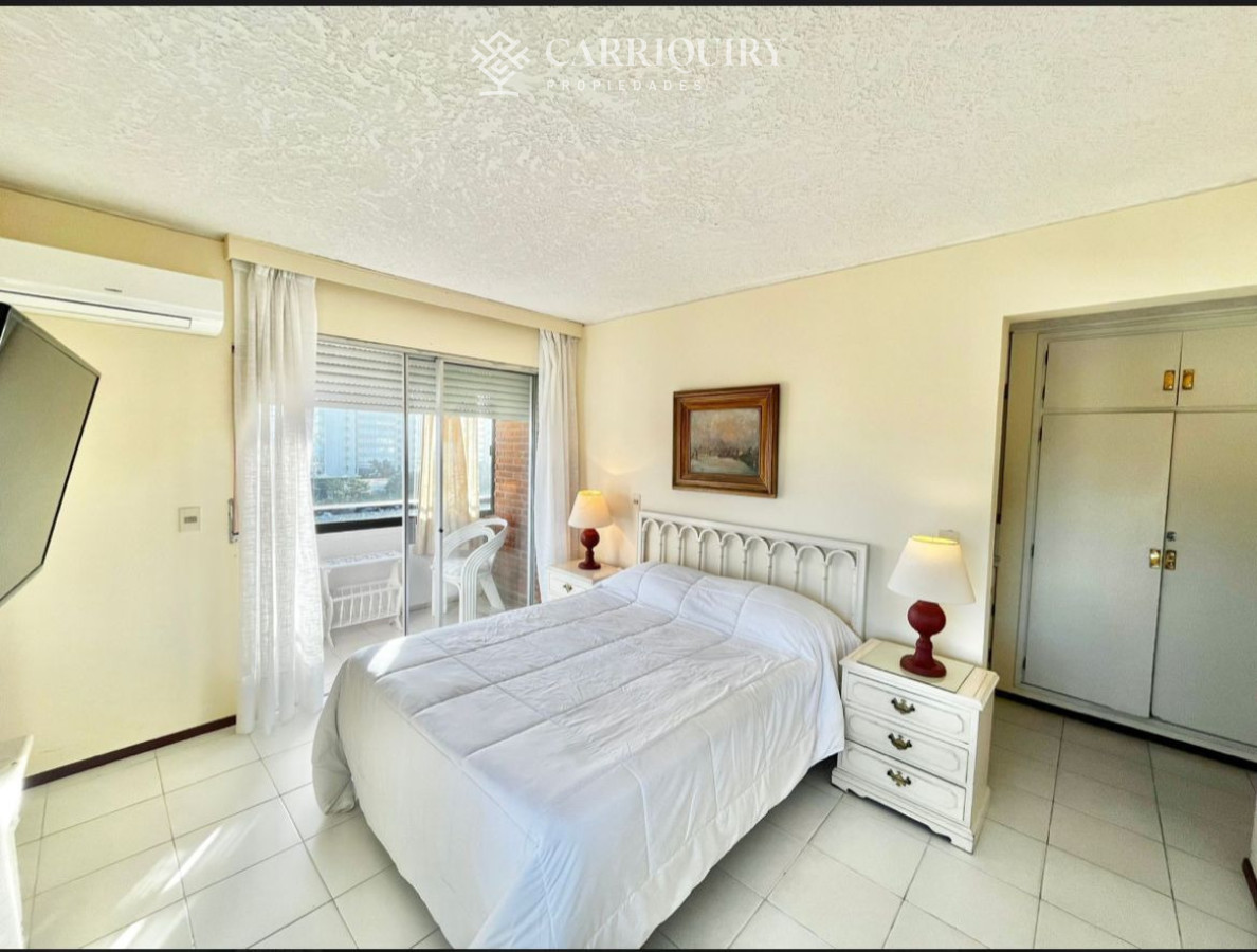 Apartamento ID.9660 - Apartamento de 3 dormitorios en primera linea 