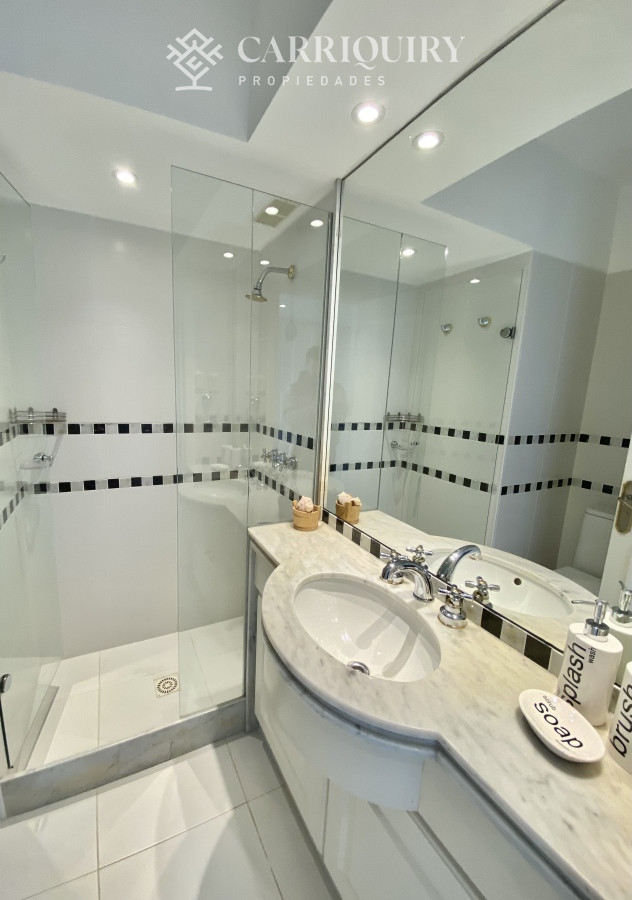 Apartamento ID.2516 - Apartamento en alquiler temporario Playa Brava 4 dormitorios