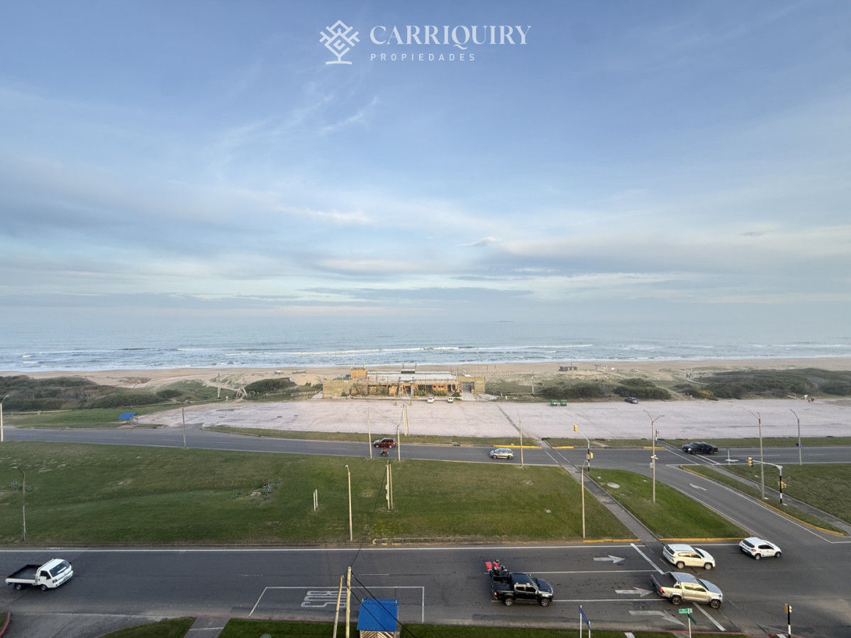 Apartamento ID.10183/-venta-MILLENIUM-TOWER-mansa-frente-al-mar-tres-suites-y-dependencias - Exclusivo Apartamento Frente al Mar en Brava, LE PARC ESQUINERO EN ALQUILER TEMPORARIO Punta del Este