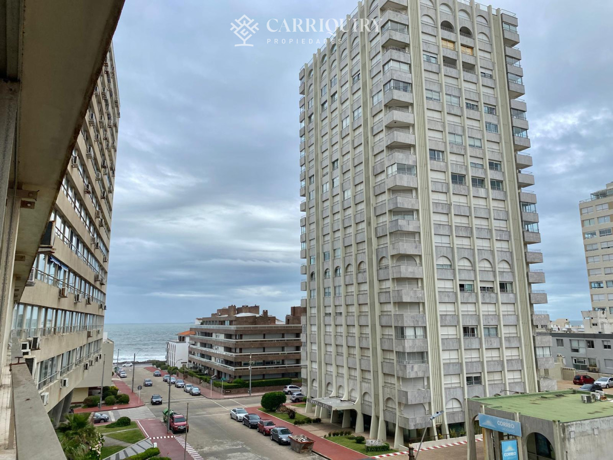 Apartamento ID.2551 - Apartamento en venta Península 1 dormitorio