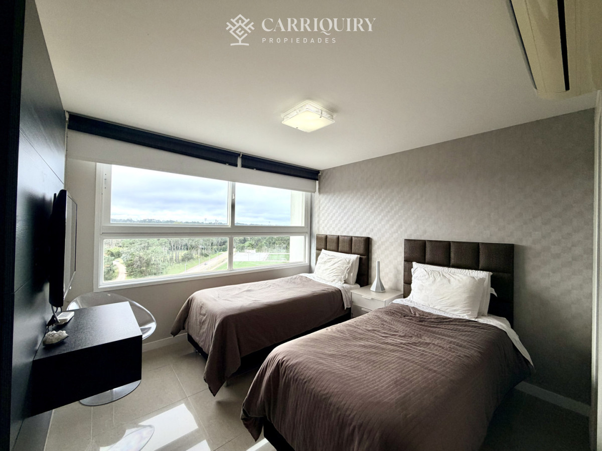 Apartamento ID.10154 - ESQUINERO 4 DORMITORIOS EN SUITE PISO ALTO EN VENTA TORRE ONE 