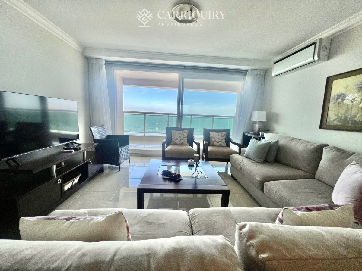 Apartamento ID.954/Venta-y-alquiler-de-departamento-esquinero-de-tres-dormitorios-mas-dependencia-de-servicio,-Torre-LE-PARC,-playa-Brava.-Punta-del-Este - Apartamento en alquiler temporario Playa Mansa 3 dormitorios