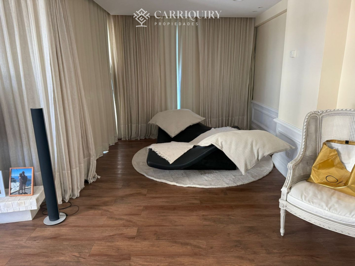 Apartamento ID.10626/Apartamentos-en-Venta--Carriquiry--Propiedades - Apartamento en venta de 4 dormitorios en Playa Brava, Punta del Este - Le Parc II