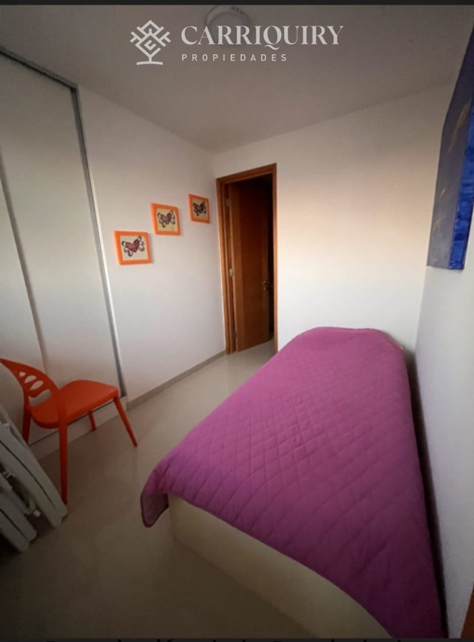 Apartamento ID.8845 - Apartamento en Punta del Este con Vista al mar. Cuenta con 3 dormitorios y dependencia de servicio 