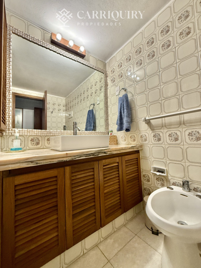 Apartamento ID.8407/Venta-apartamento-2-dormitorios-Punta-del-este - Apartamento en venta de 4 dormitorios y 3 baños en Punta del Este