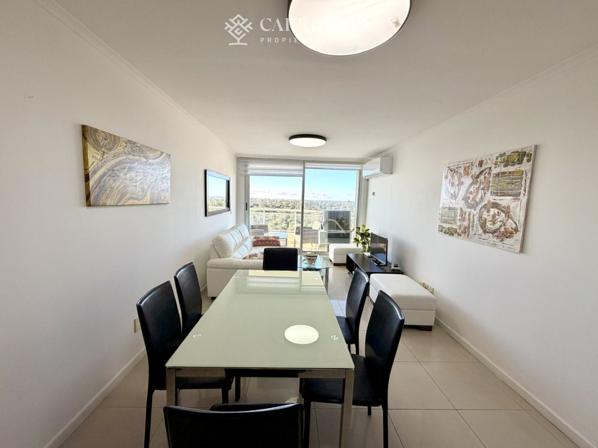 Apartamento ID.10153 - PENTH HOUSE EN VENTA EDIFCIO OCEAN DRIVE PUNTA DEL ESTE 2 DORMITORIOS Y GRAN BARABACOA