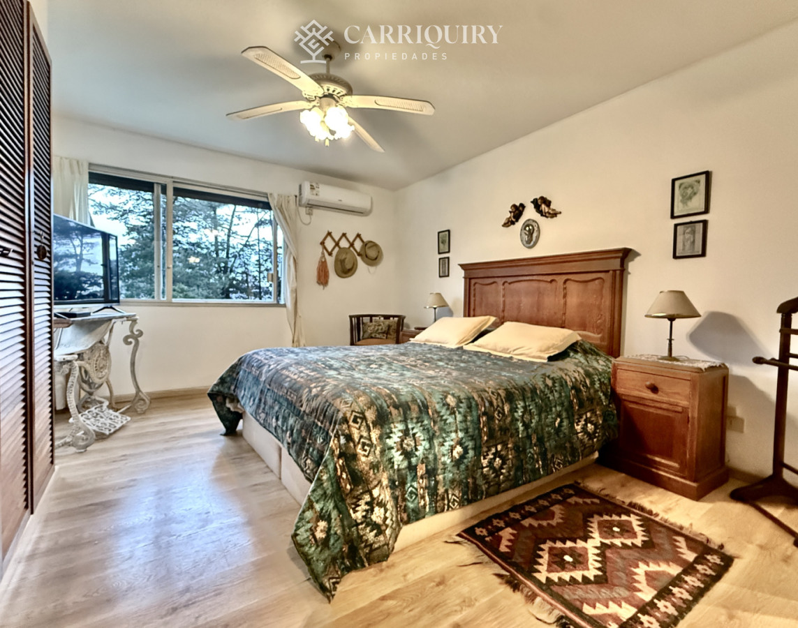 Apartamento ID.8407/Venta-apartamento-2-dormitorios-Punta-del-este - Apartamento en venta de 4 dormitorios y 3 baños en Punta del Este