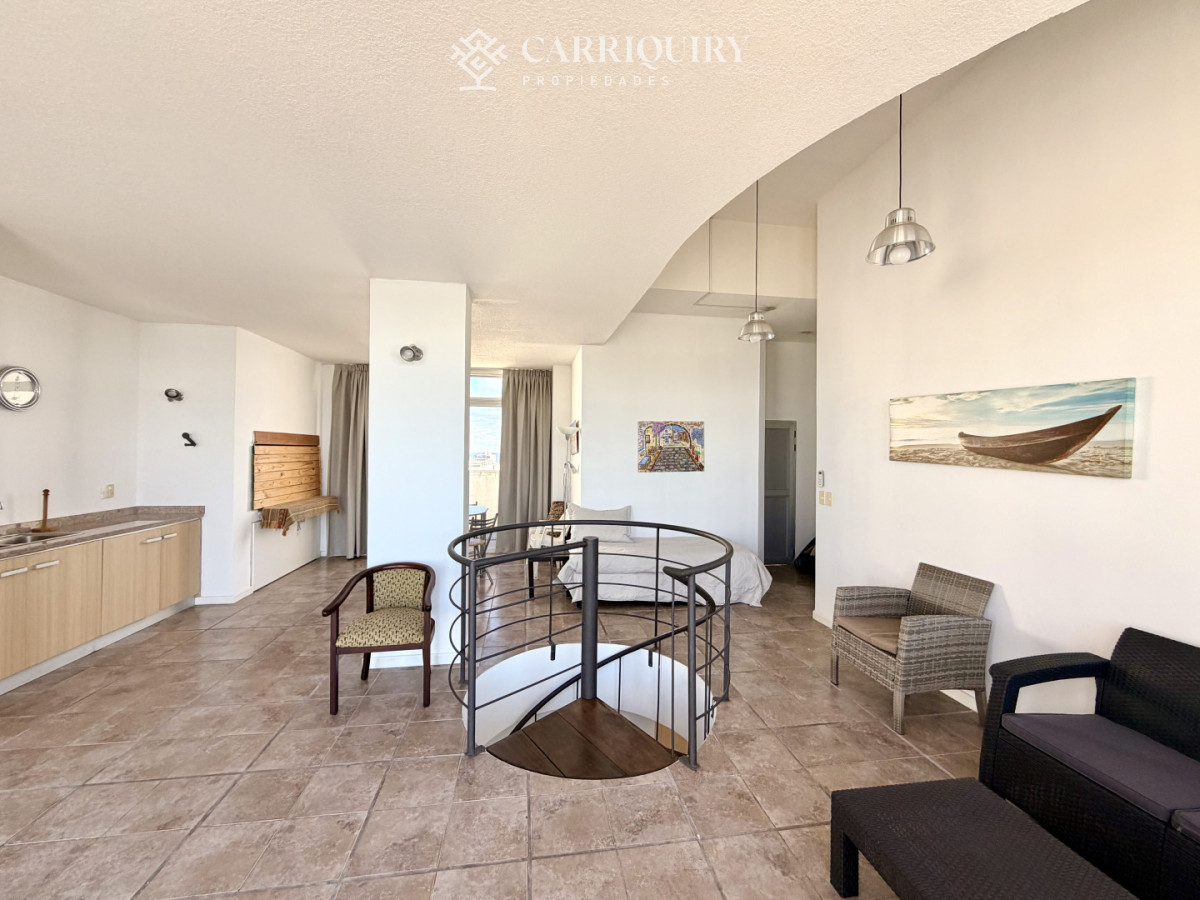 Apartamento ID.10153 - PENTH HOUSE EN VENTA EDIFCIO OCEAN DRIVE PUNTA DEL ESTE 2 DORMITORIOS Y GRAN BARABACOA