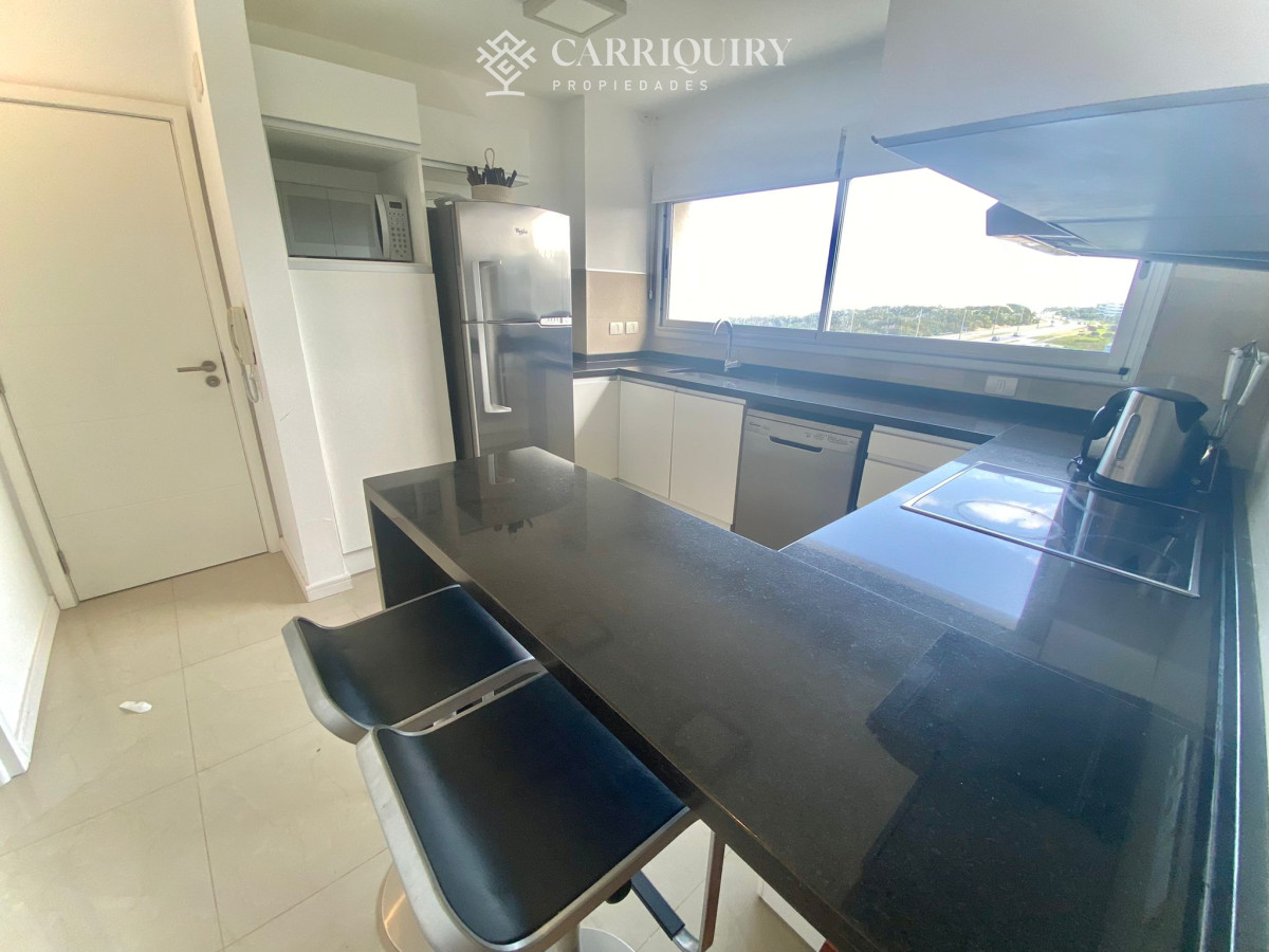 Apartamento ID.5294/Apartamento-3-dormitorios-playa-mansa,-todos-los-servicios- - Departamento en venta 3 dormitorios en suite 