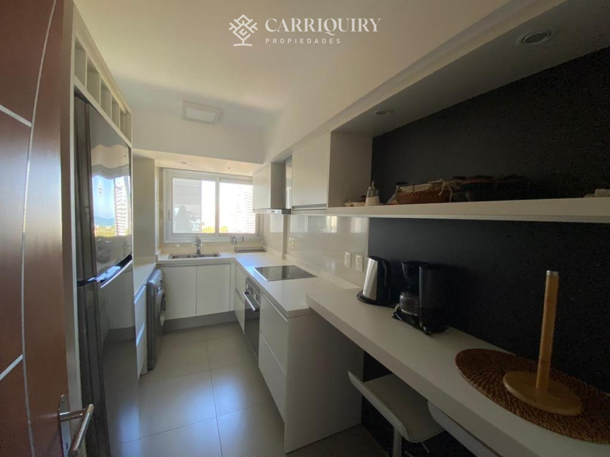 Apartamento ID.10268/Apartamento-en-Brava,- - Apartamento en Mansa - Punta del Este, a pasos del mar