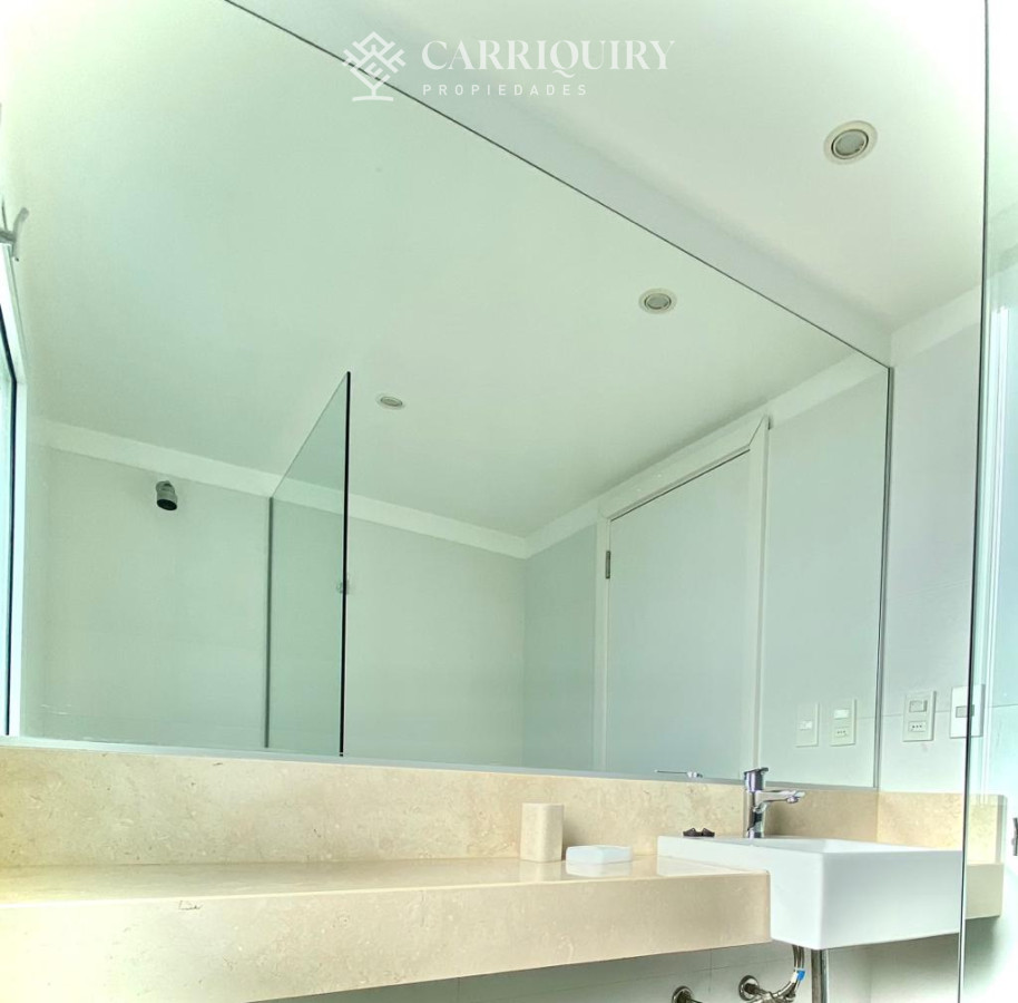 Apartamento ID.141 - Apartamento en venta Playa Mansa 3 dormitorios