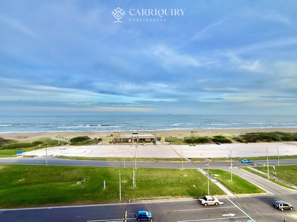 Apartamento ID.10183/-venta-MILLENIUM-TOWER-mansa-frente-al-mar-tres-suites-y-dependencias - Exclusivo Apartamento Frente al Mar en Brava, LE PARC ESQUINERO EN ALQUILER TEMPORARIO Punta del Este