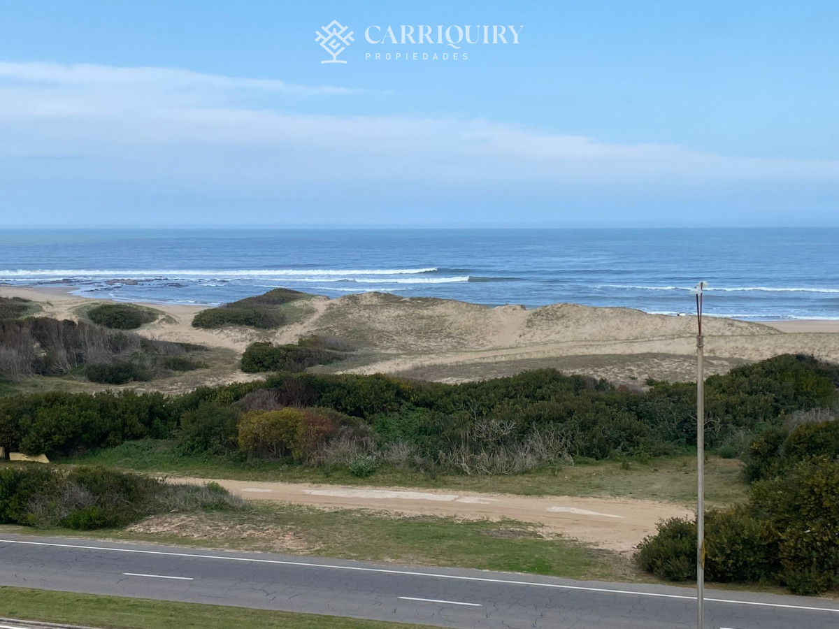 Apartamento ID.5294/Apartamento-3-dormitorios-playa-mansa,-todos-los-servicios- - Departamento en venta 3 dormitorios en suite 