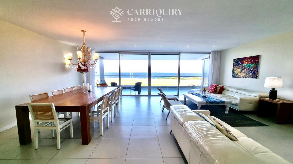 Apartamento ID.10641 - Apartamento en venta Tiburón Terrazas Punta del Este - 4 dormitorios en suite frente al mar