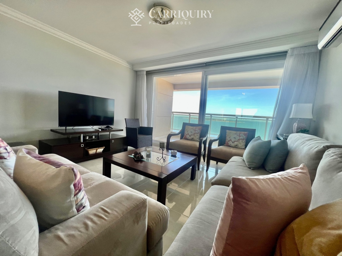 Apartamento ID.954/Venta-y-alquiler-de-departamento-esquinero-de-tres-dormitorios-mas-dependencia-de-servicio,-Torre-LE-PARC,-playa-Brava.-Punta-del-Este - Apartamento en alquiler temporario Playa Mansa 3 dormitorios