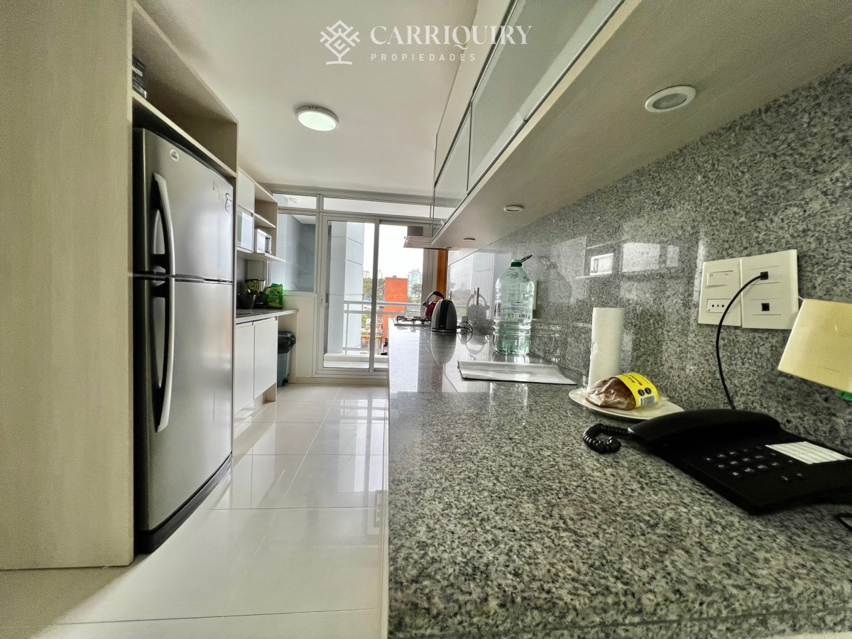 Apartamento ID.7086/Venta-de-apartamento-de-2-dormitorios-más-dependencia-y-parrillero-en-Playa-Mansa - SUNRISE TOWER ALQUILER TEMPORARIO APARTAMENTO 3 DORMITORIOS MAS DEPENDECIA DE SERVICIO
