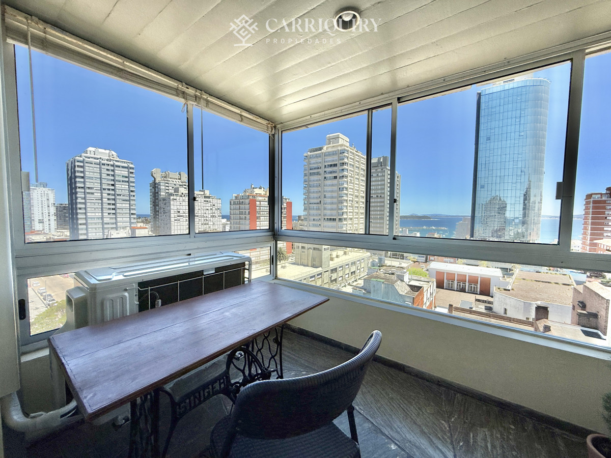 Apartamento ID.9247 - Amplio apartamento en venta con 3 dormitorios increibles vistas en el corazon de la peninsula