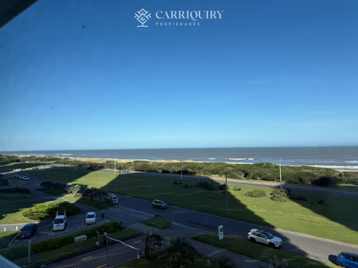 Apartamento ID.10626/Apartamentos-en-Venta--Carriquiry--Propiedades - Apartamento en venta de 4 dormitorios en Playa Brava, Punta del Este - Le Parc II