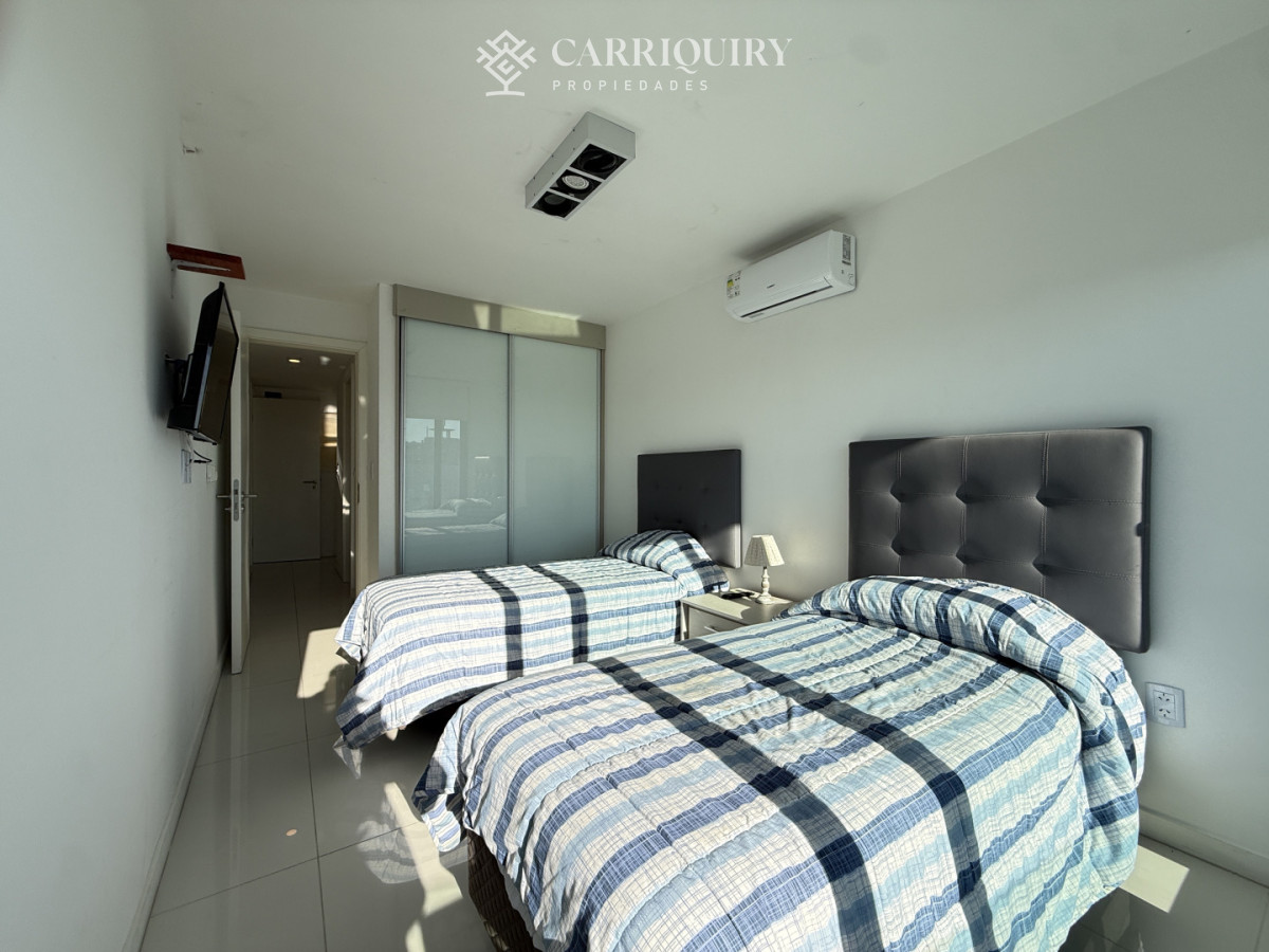 Apartamento ID.8972 - OPORTUNIDAD APARTAMENTO 2 DORMITORIOS EN TORRE DE CATEGORIA CON EXELENT VISTA Y TODOS LOS SERVICIOS 