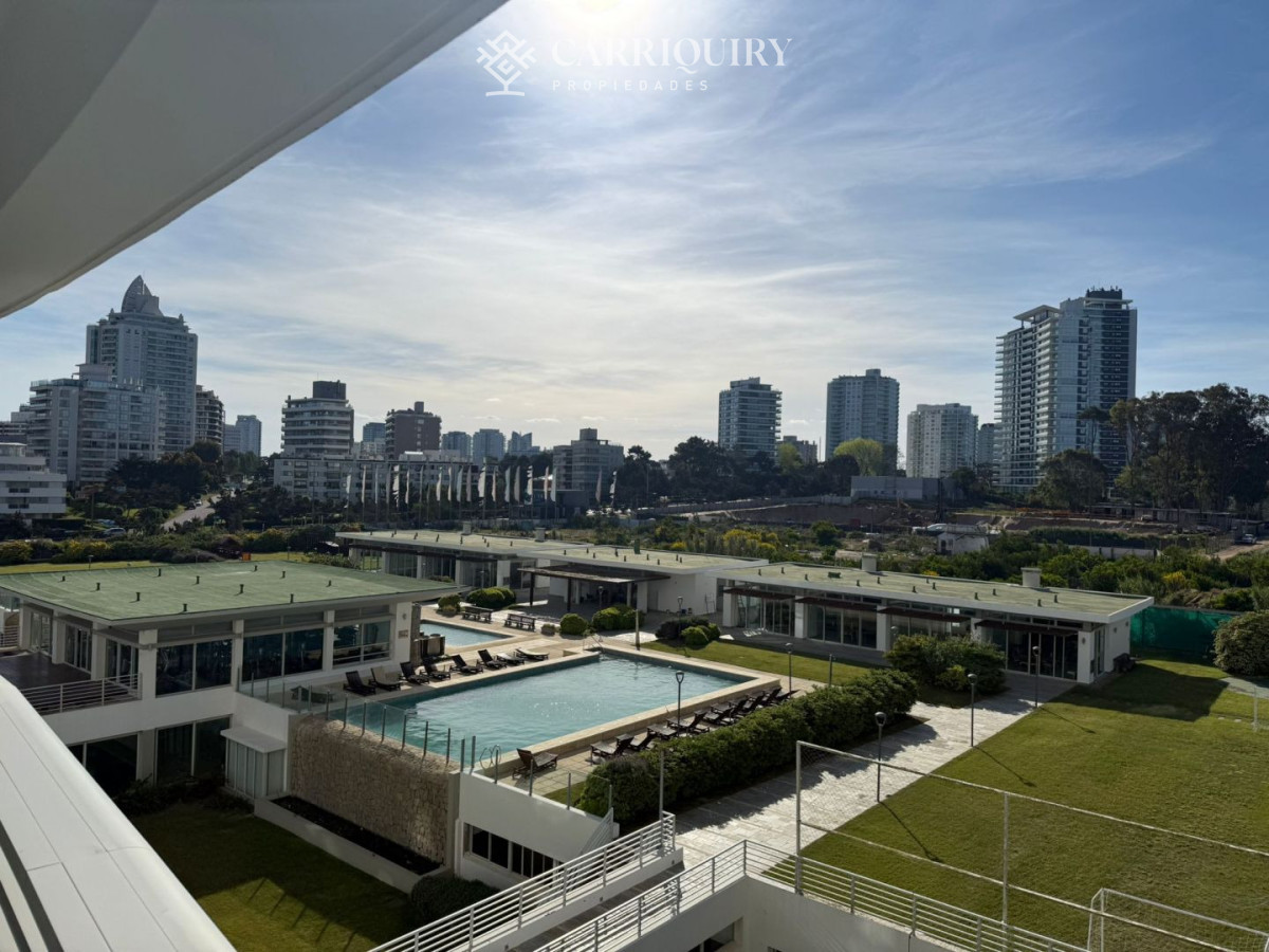Apartamento ID.10626/Apartamentos-en-Venta--Carriquiry--Propiedades - Apartamento en venta de 4 dormitorios en Playa Brava, Punta del Este - Le Parc II