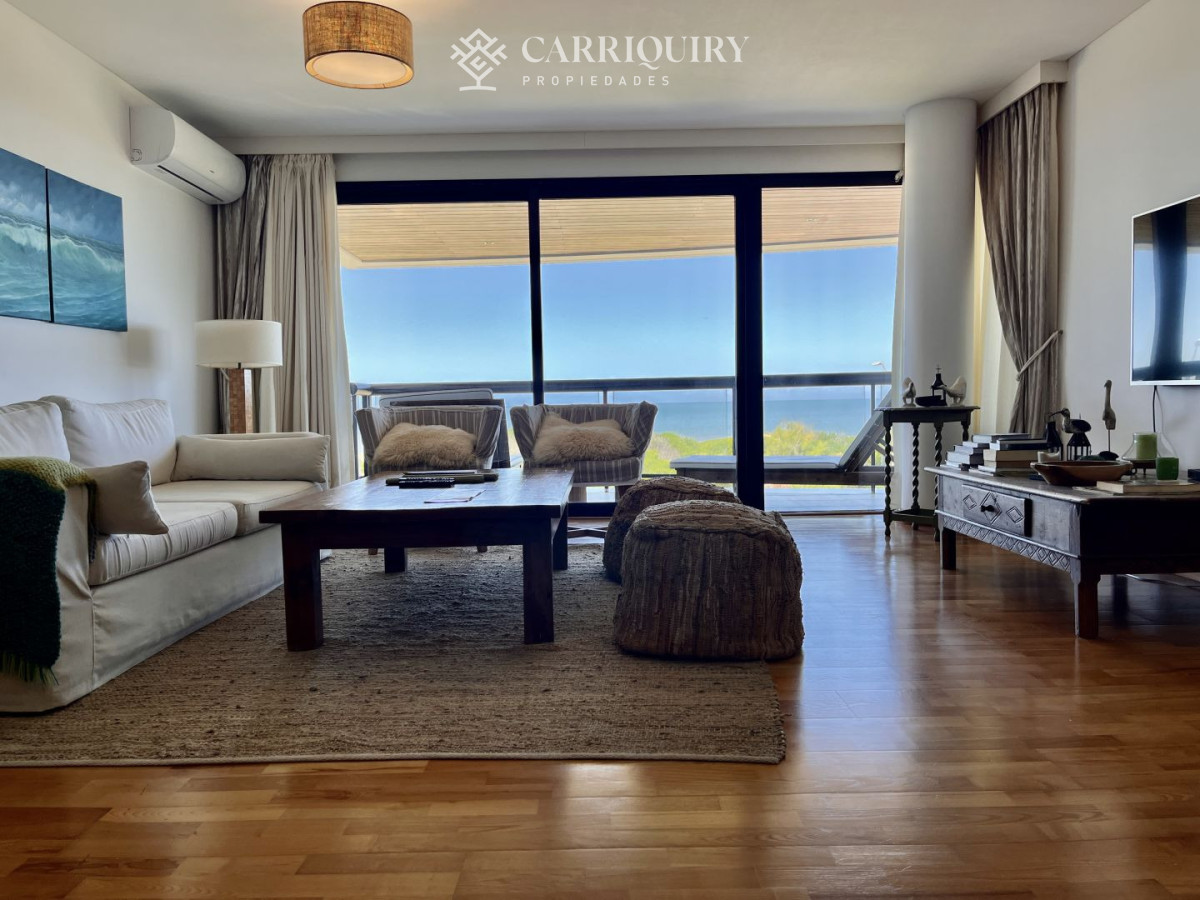 Apartamento ID.10640 - Apartamento en venta Arenas Blancas Punta del Este - 2 dormitorios frente al mar