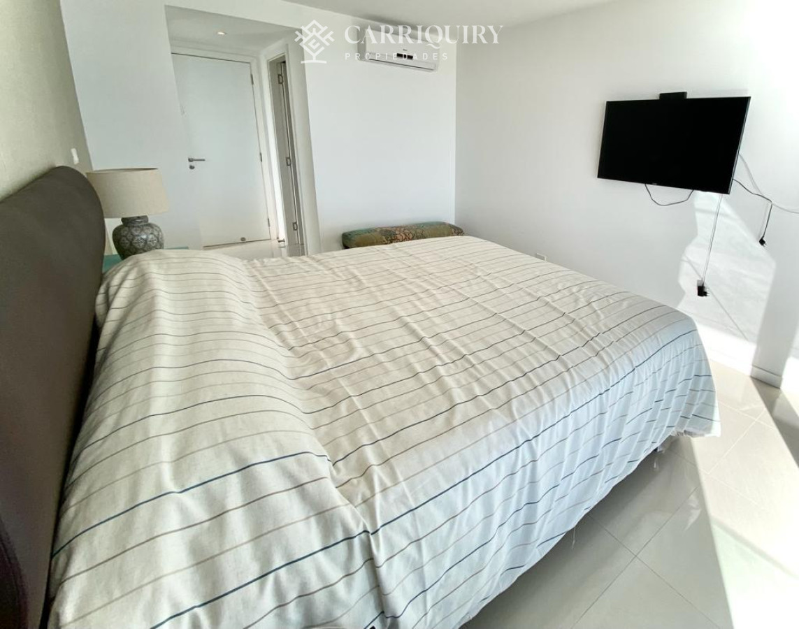 Apartamento ID.141 - Apartamento en venta Playa Mansa 3 dormitorios