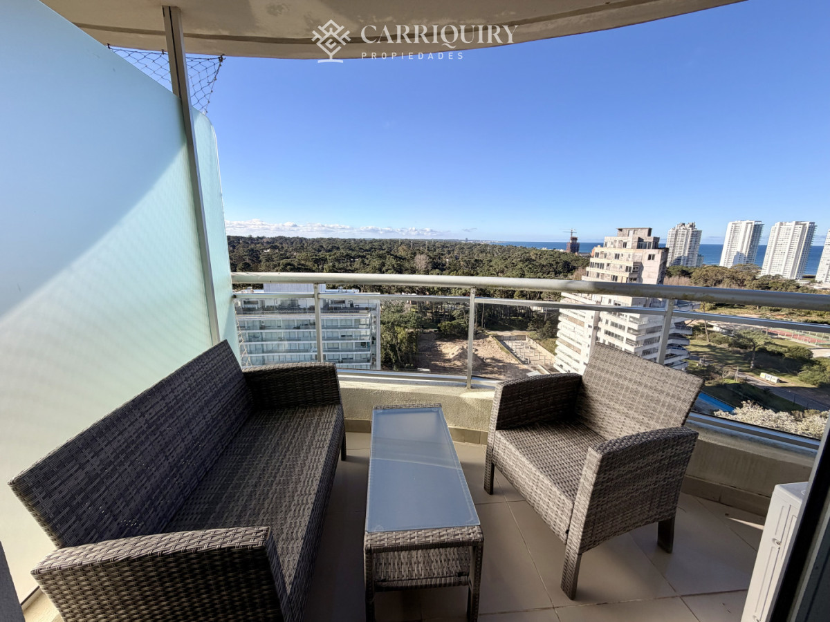 Apartamento ID.10153 - PENTH HOUSE EN VENTA EDIFCIO OCEAN DRIVE PUNTA DEL ESTE 2 DORMITORIOS Y GRAN BARABACOA