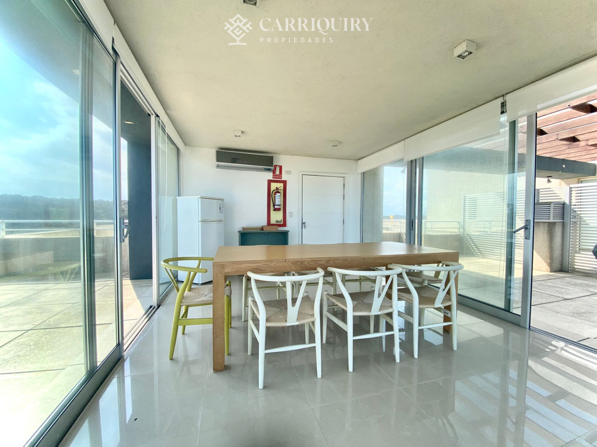 Apartamento ID.5294/Apartamento-3-dormitorios-playa-mansa,-todos-los-servicios- - Departamento en venta 3 dormitorios en suite 