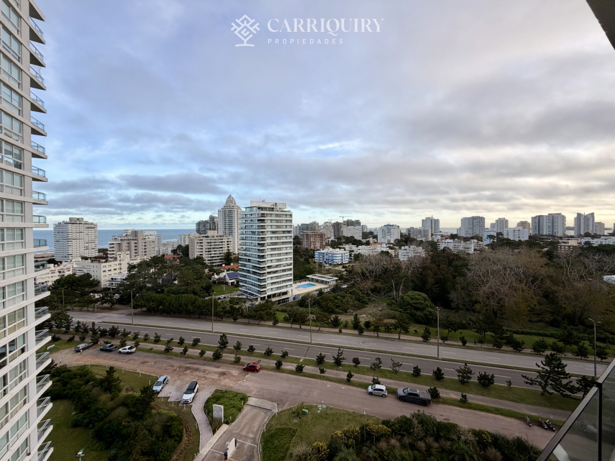 Apartamento ID.10154 - ESQUINERO 4 DORMITORIOS EN SUITE PISO ALTO EN VENTA TORRE ONE 
