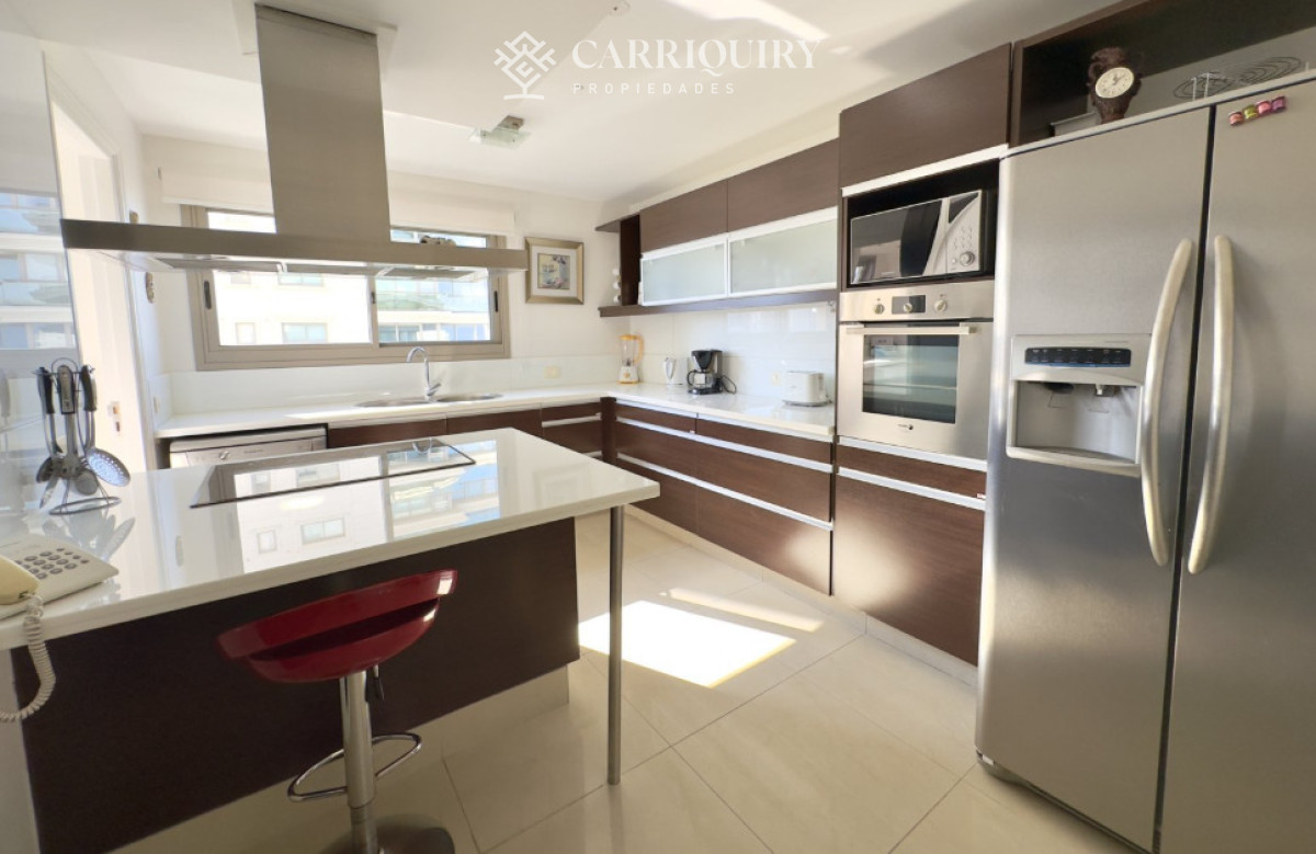 Apartamento ID.10630 - Exclusivo departamento de 3 suites en venta y alquiler temporal en Playa Brava