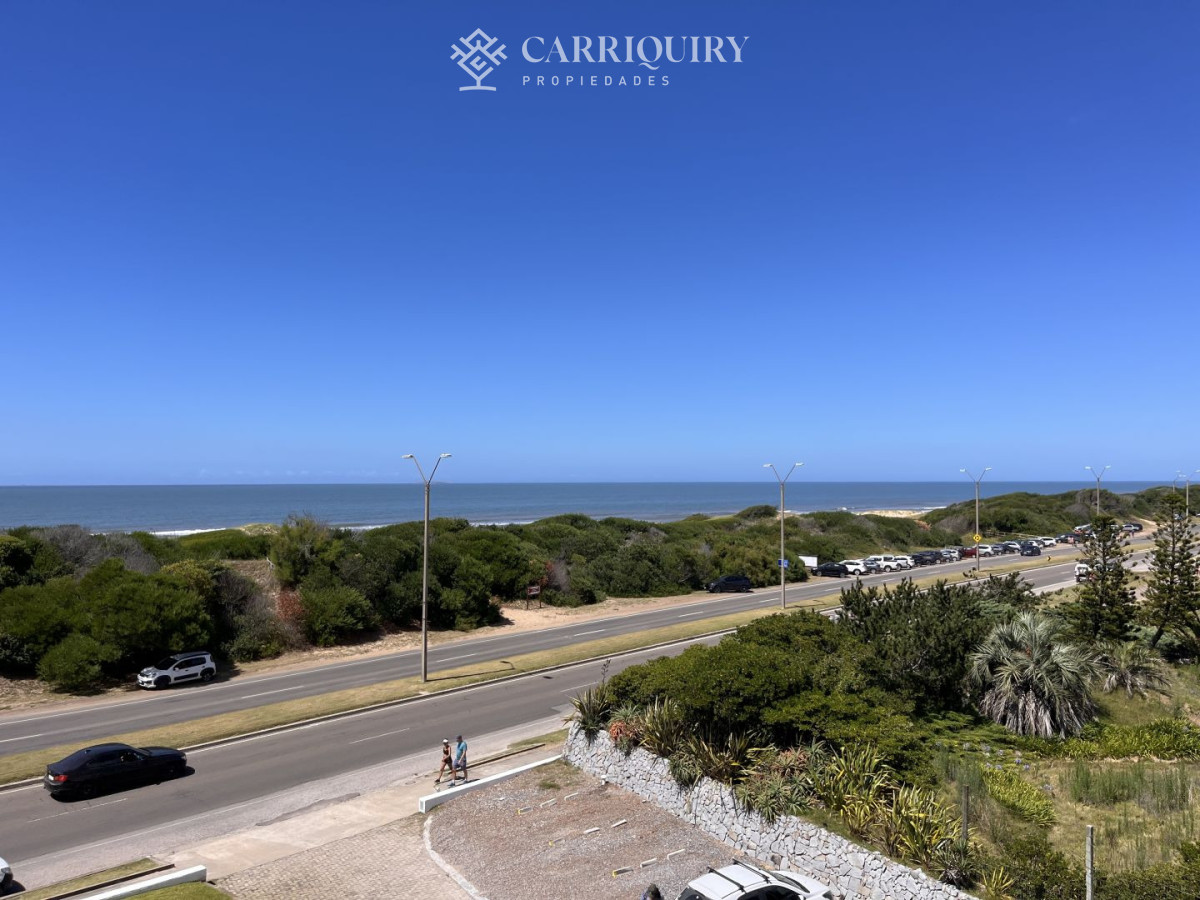 Apartamento ID.10640 - Apartamento en venta Arenas Blancas Punta del Este - 2 dormitorios frente al mar