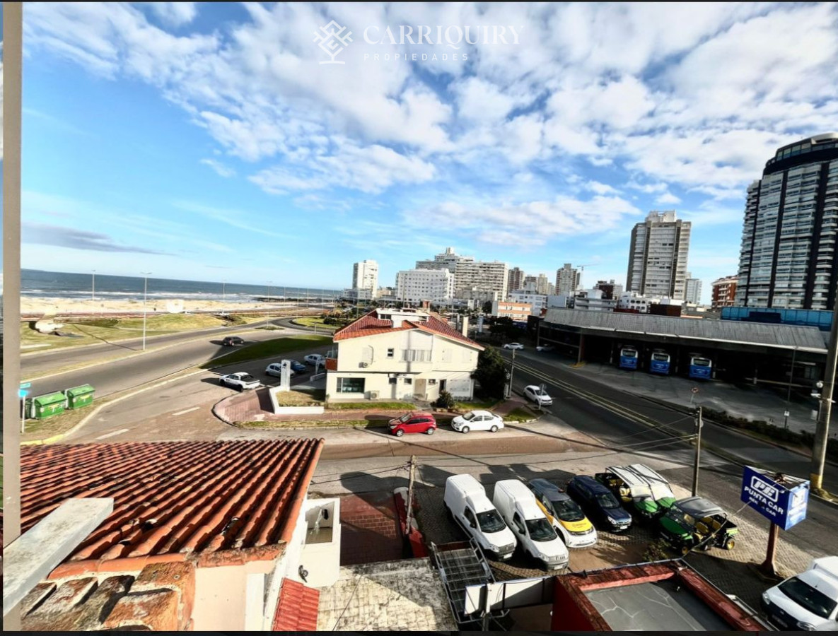 Apartamento ID.9660 - Apartamento de 3 dormitorios en primera linea 