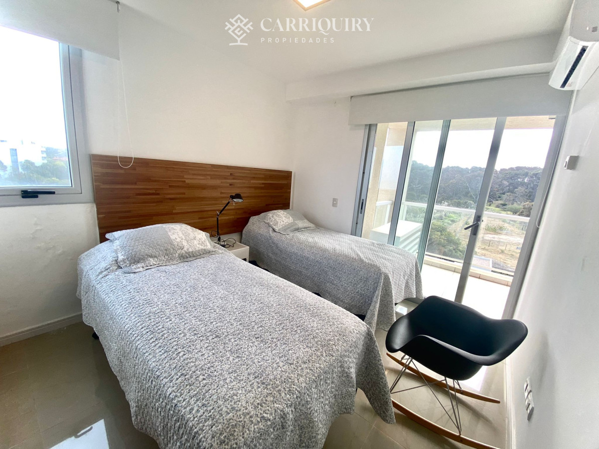 Apartamento ID.5294/Apartamento-3-dormitorios-playa-mansa,-todos-los-servicios- - Departamento en venta 3 dormitorios en suite 