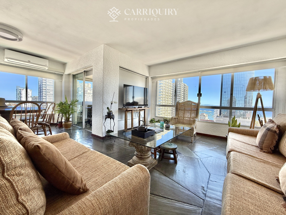 Apartamento ID.9247 - Amplio apartamento en venta con 3 dormitorios increibles vistas en el corazon de la peninsula