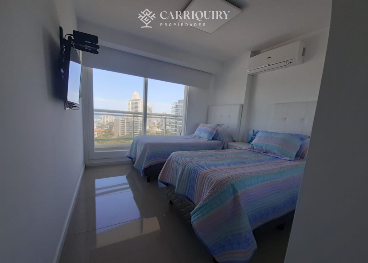 Apartamento ID.8707 - Apartamento a la venta en Playa Brava - Punta del Este