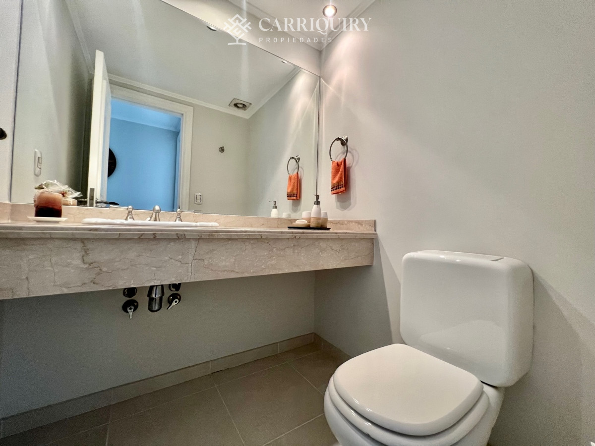 Apartamento ID.954/Venta-y-alquiler-de-departamento-esquinero-de-tres-dormitorios-mas-dependencia-de-servicio,-Torre-LE-PARC,-playa-Brava.-Punta-del-Este - Apartamento en alquiler temporario Playa Mansa 3 dormitorios