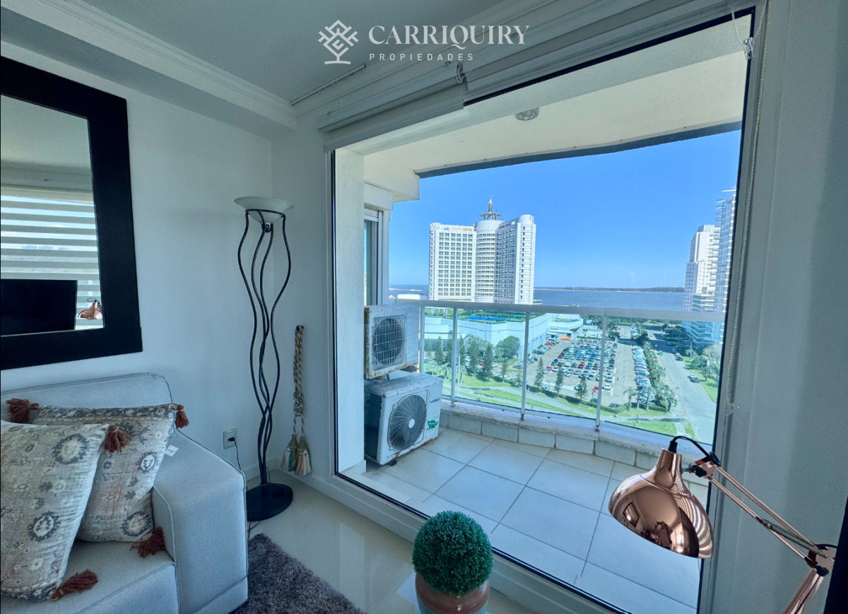 Apartamento ID.10517/Excelente-apartamento-en-alquiler-frente-al-mar-en-playa-mansa!- - APARTAMENTO ESQUINERO EN VENTA 3 DORMITORIOS EN SUITE EN CASINO TOWER 