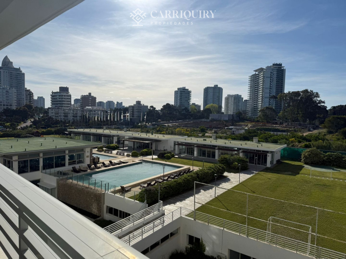 Apartamento ID.10626/Apartamentos-en-Venta--Carriquiry--Propiedades - Apartamento en venta de 4 dormitorios en Playa Brava, Punta del Este - Le Parc II