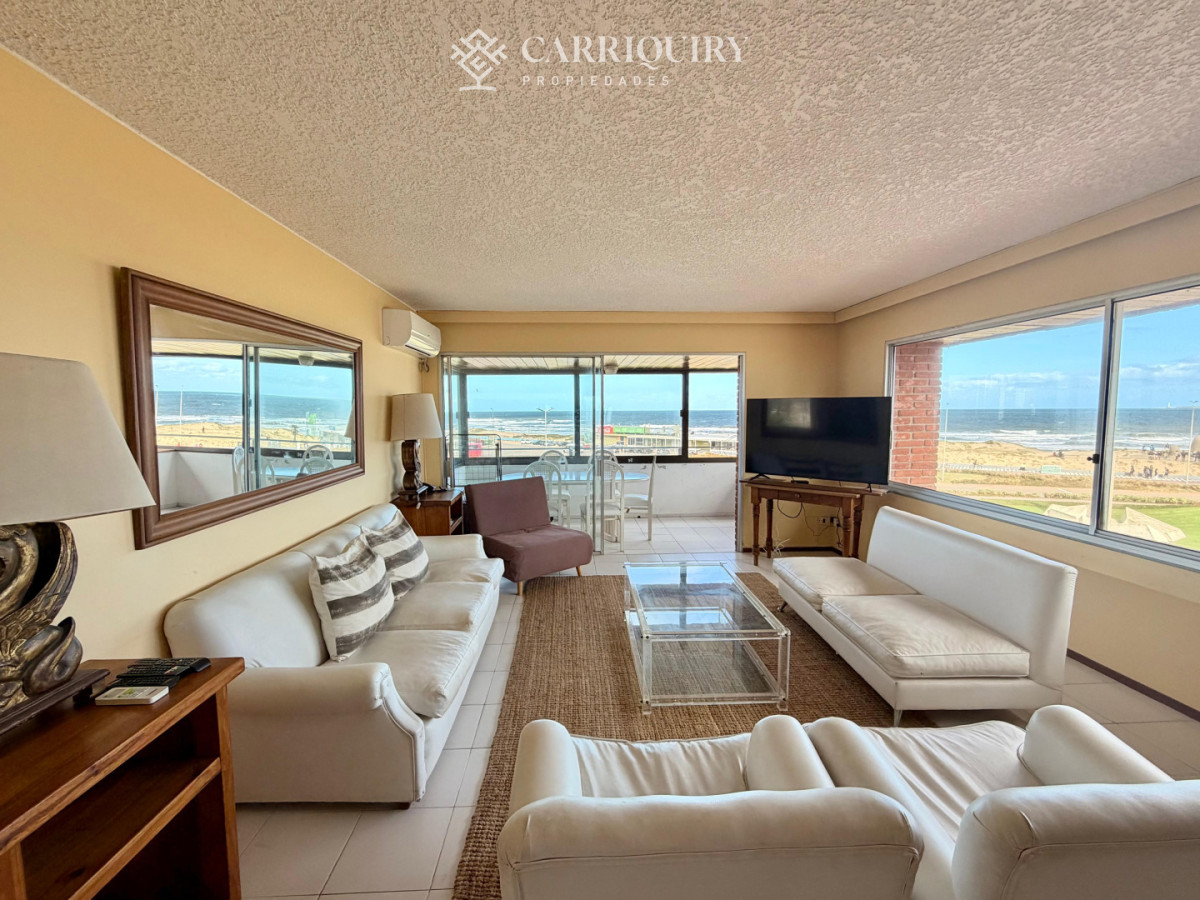 Apartamento ID.9660 - Apartamento de 3 dormitorios en primera linea 