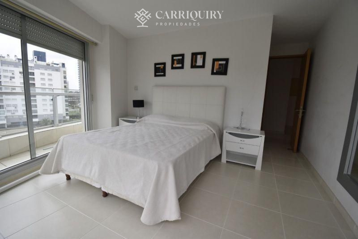 Apartamento ID.2354 - Apartamento en venta Playa Mansa 3 dormitorios SEASONS