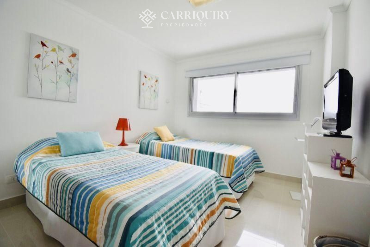 Apartamento ID.2503 - Apartamento en alquiler temporario Playa Mansa 2 dormitorios