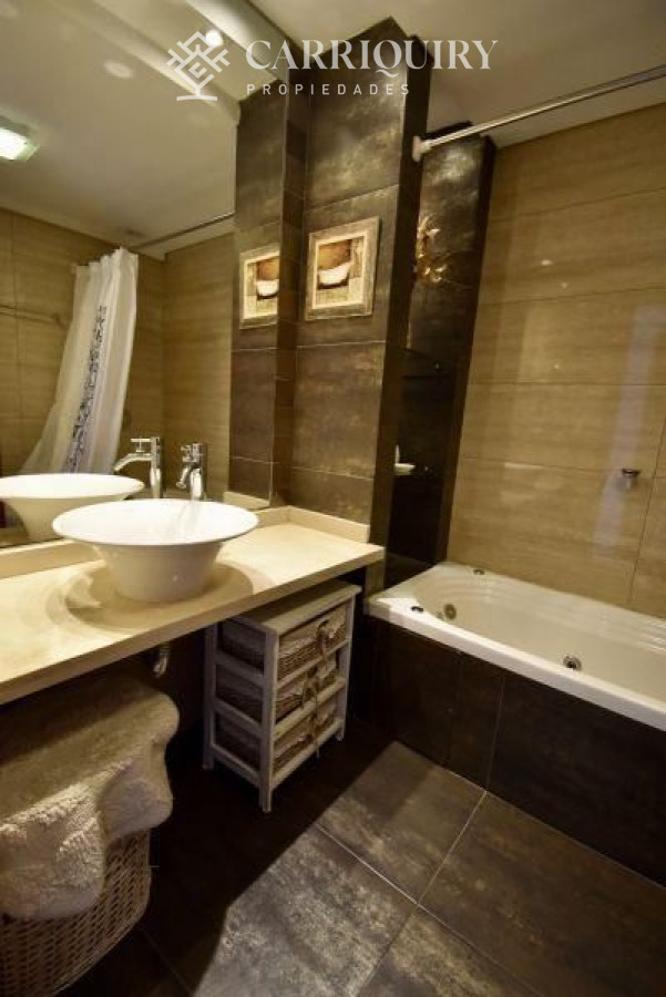 Apartamento ID.2503 - Apartamento en alquiler temporario Playa Mansa 2 dormitorios