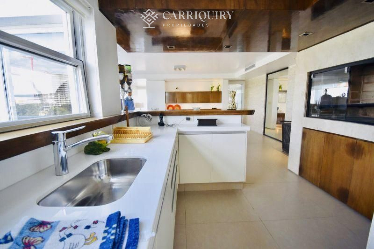 Apartamento ID.2516 - Apartamento en alquiler temporario Playa Brava 4 dormitorios