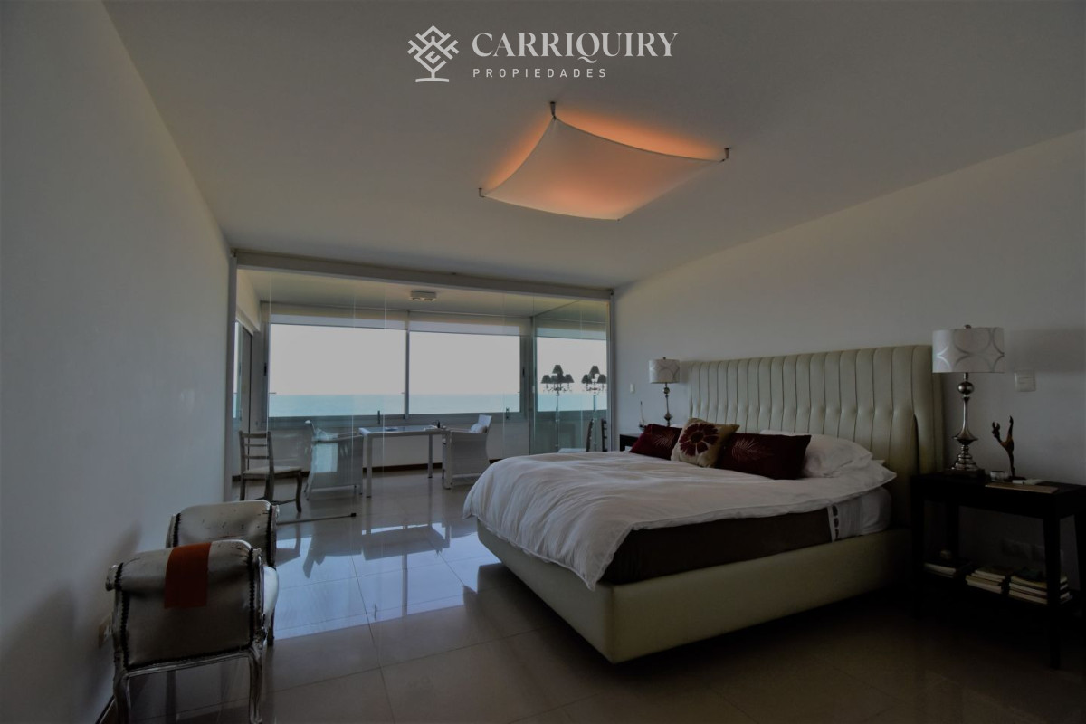 Apartamento ID.3387/Frente-al-mar-Apartamento-en-alquiler-temporario-Playa-Brava-2-dormitorios - Alquiler temporal  3 dormitorios en primera línea Playa Brava, Punta del Este