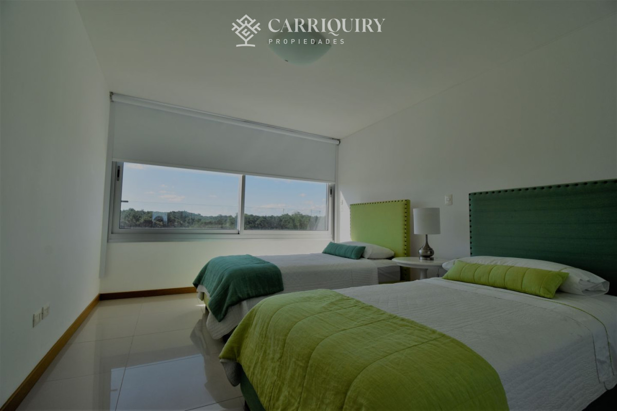 Apartamento ID.3387/Frente-al-mar-Apartamento-en-alquiler-temporario-Playa-Brava-2-dormitorios - Alquiler temporal  3 dormitorios en primera línea Playa Brava, Punta del Este