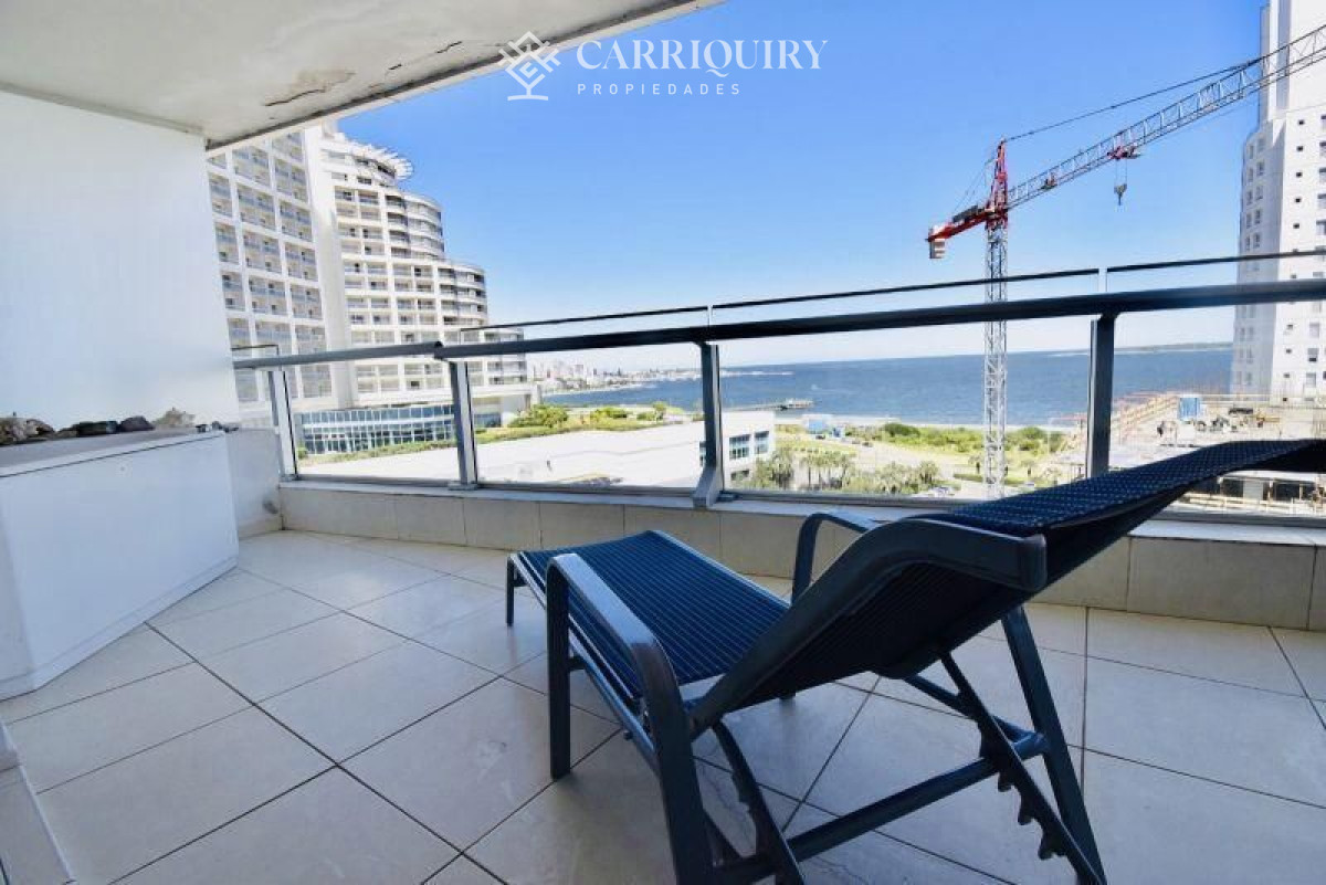 Apartamento ID.381/Espectacular-Apartamento-con-vista-al-mar - Apartamento en venta SEASONS TOWER Playa Mansa 2 dormitorios